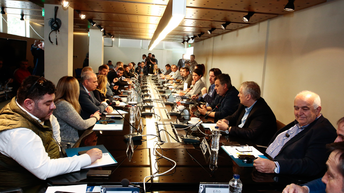 Τελικός Κυπέλλου: Από 120 προσκλήσεις σε ΠΑΟΚ και ΑΕΚ