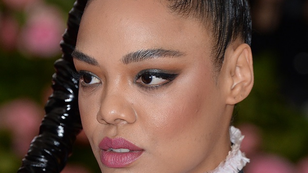 H Tessa Thompson πήγε στο Met Gala ντυμένη αφέντρα