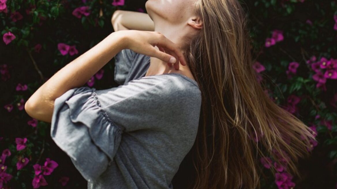 Θερμαινόμενες μάσκες: Η νέα τάση στην περιποίηση των μαλλιών 