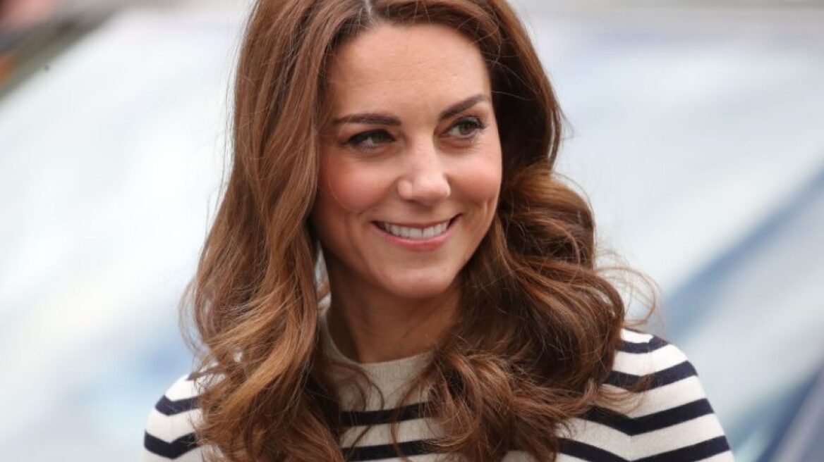 Aυτό είναι το απόλυτο casual κομμάτι που ποτέ δεν θα βγει εκτός μόδας 