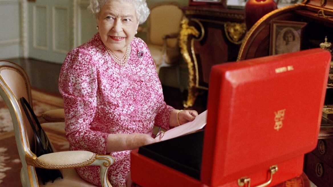 To Buckingham Palace ανακαινίζεται και είναι πιο μίνιμαλ από ποτέ 