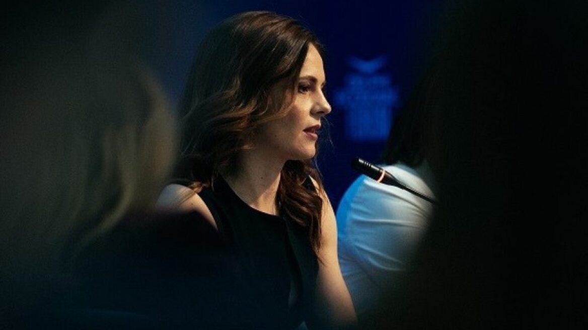 Η υπουργός Εργασίας δεν είναι το γκομενάκι σας