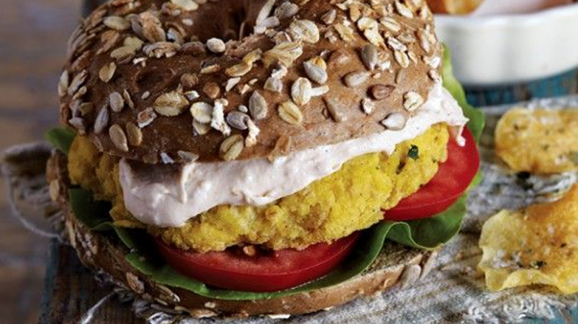 Εσείς, τι προτιμάτε; Vegan μπέργκερ ή χορτοφαγικό δίσκο;