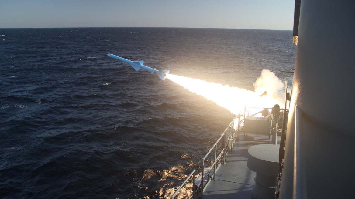 Financial Times: Το Ιράν χρησιμοποίησε κινεζικό δορυφόρο για τον συντονισμό επιθέσεων σε αμερικανικές βάσεις