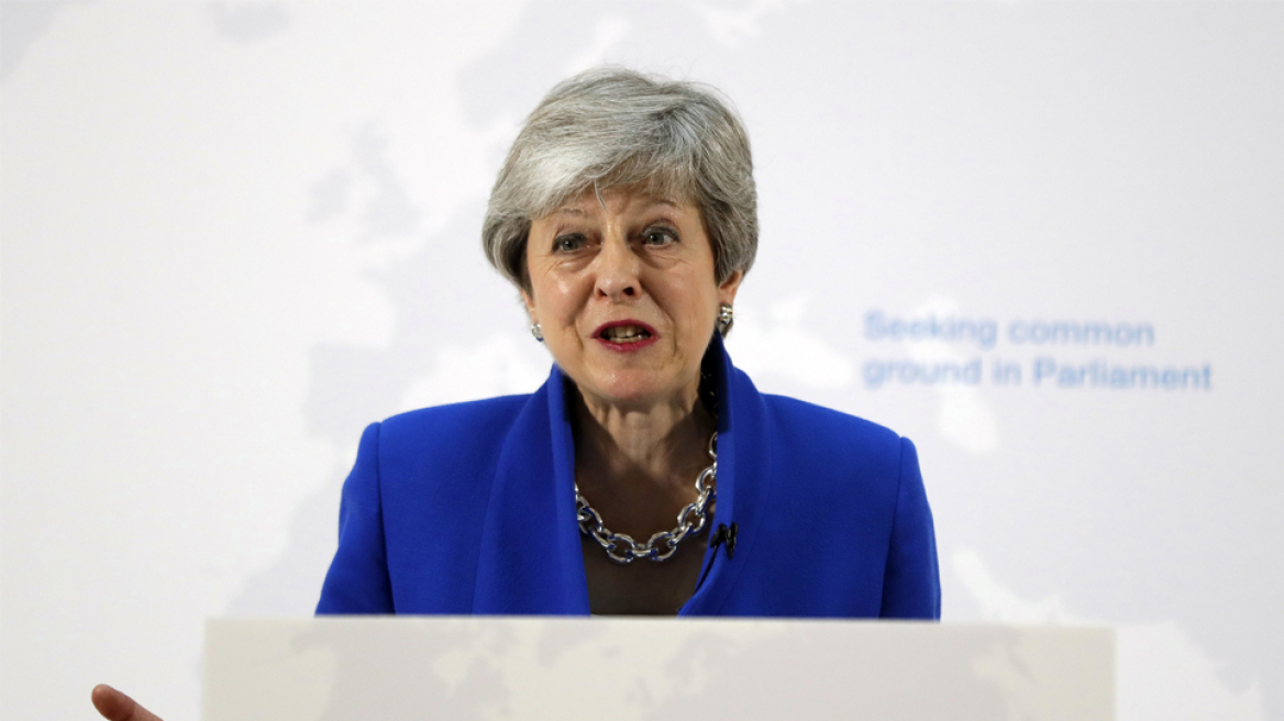 Brexit: Η Μέι προτείνει σχέδιο 10 σημείων και δεν αποκλείει νέο δημοψήφισμα