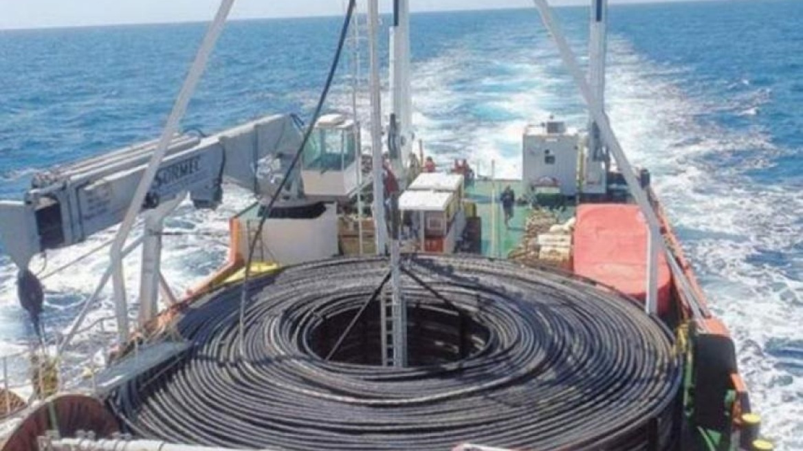 Κάιρο: Έπεσαν οι υπογραφές για την ηλεκτρική διασύνδεση Κύπρου και Αιγύπτου