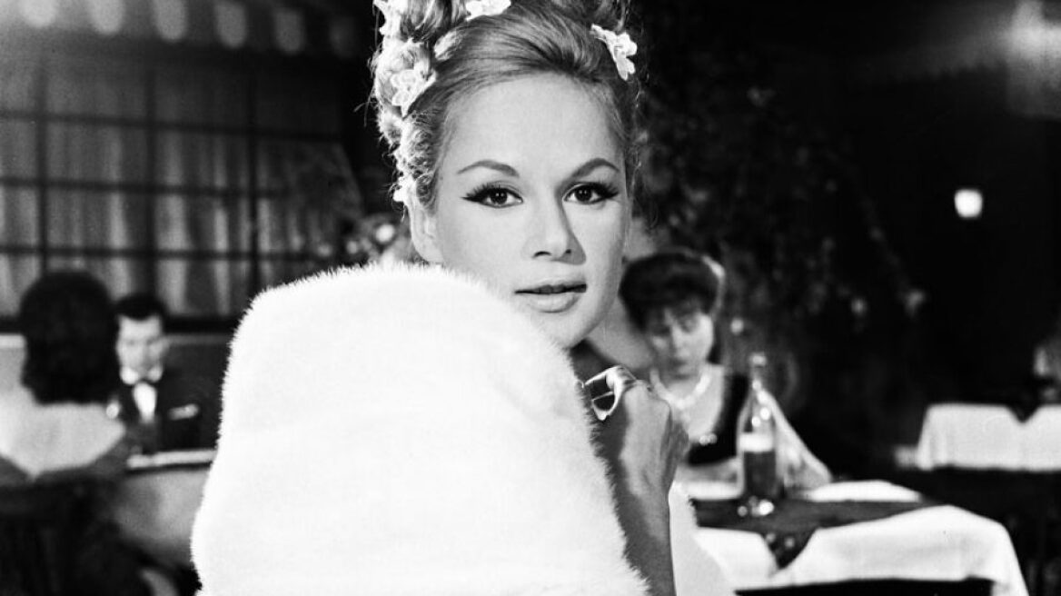 Η Αλίκη Βουγιουκλάκη έγινε η πρώτη κούκλα τύπου Bibi-bo στην Ελλάδα 