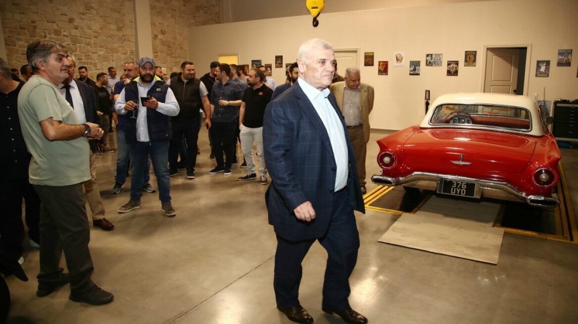 Η απίστευτη συλλογή αυτοκινήτων του Δημήτρη Μελισσανίδη...