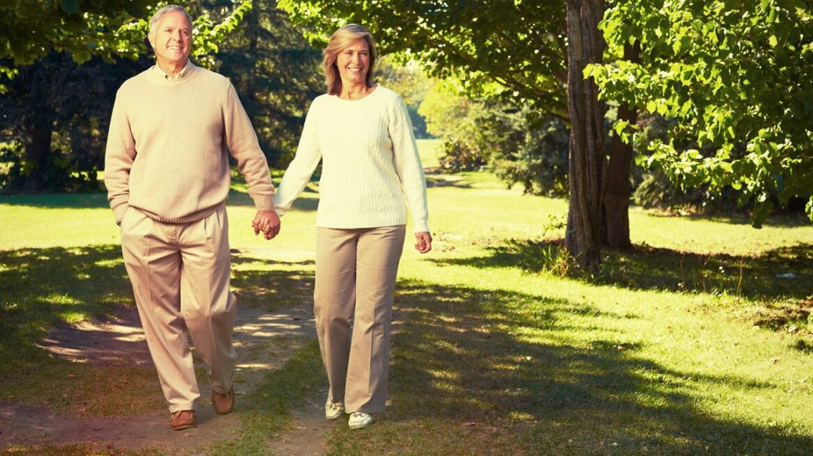 Τόσα βήματα την ημέρα μειώνουν τον κίνδυνο πρόωρου θανάτου