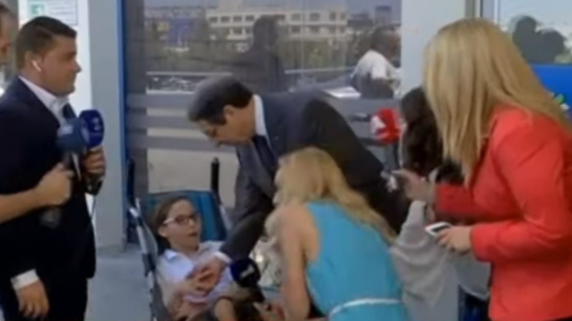 Αγόρι με αναπηρία στον Νίκο Αναστασιάδη: Κάντε κάτι με το πάρκινγκ των αναπήρων