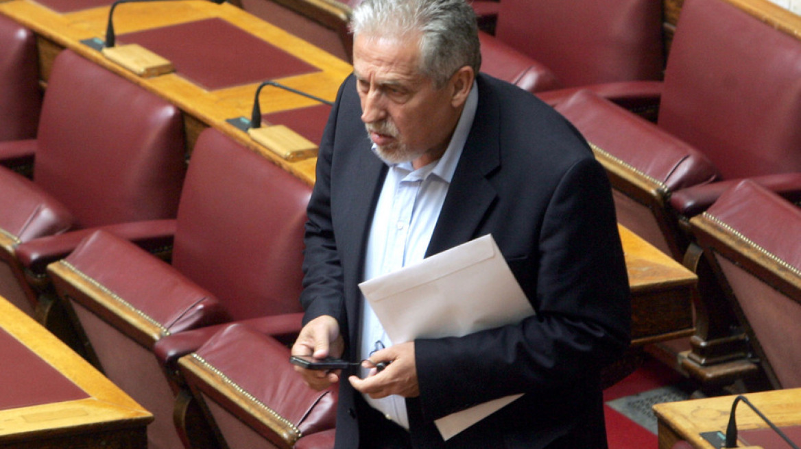 Σοκάρει ο θάνατος του Γιάννη Μανώλη: Κατέρρευσε μετά από μπάνιο στη θάλασσα