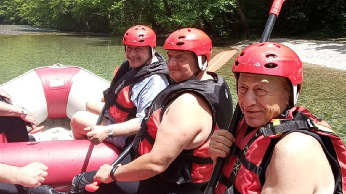 Φωτογραφίες: O Κώστας Καραμανλής έκανε ράφτινγκ στον Βοϊδομάτη