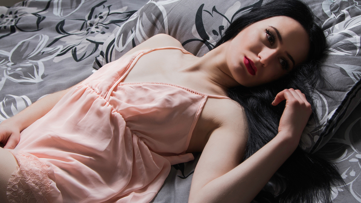 Τέσσερα κόλπα για να αλλάξετε το βιολογικό σας ρολόι και να κόψετε τα ξενύχτια