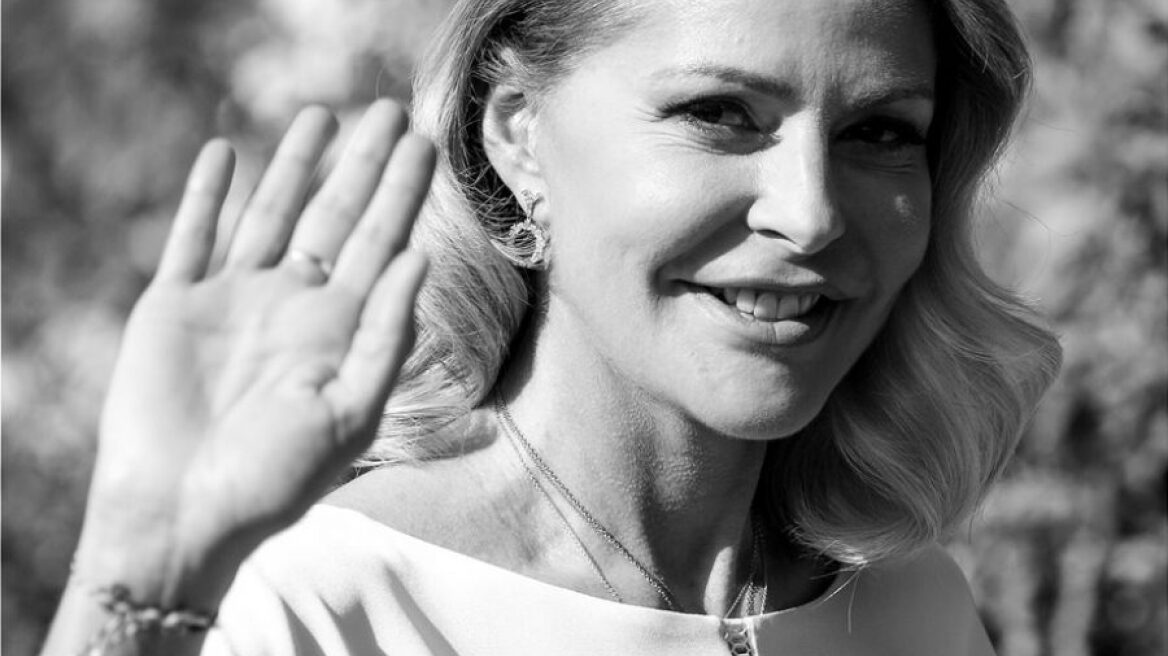Η λεπτομέρεια που λατρέψαμε στο νυφικό της Τζένης Μπαλατσινού