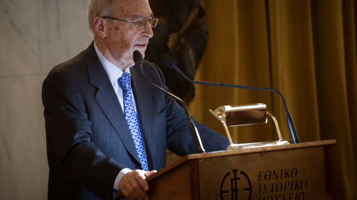 Θύμα του Ιταλού φαρσέρ Τομάσο Ντε Μπενεντέτι ο πρώην πρωθυπουργός Κώστας Σημίτης