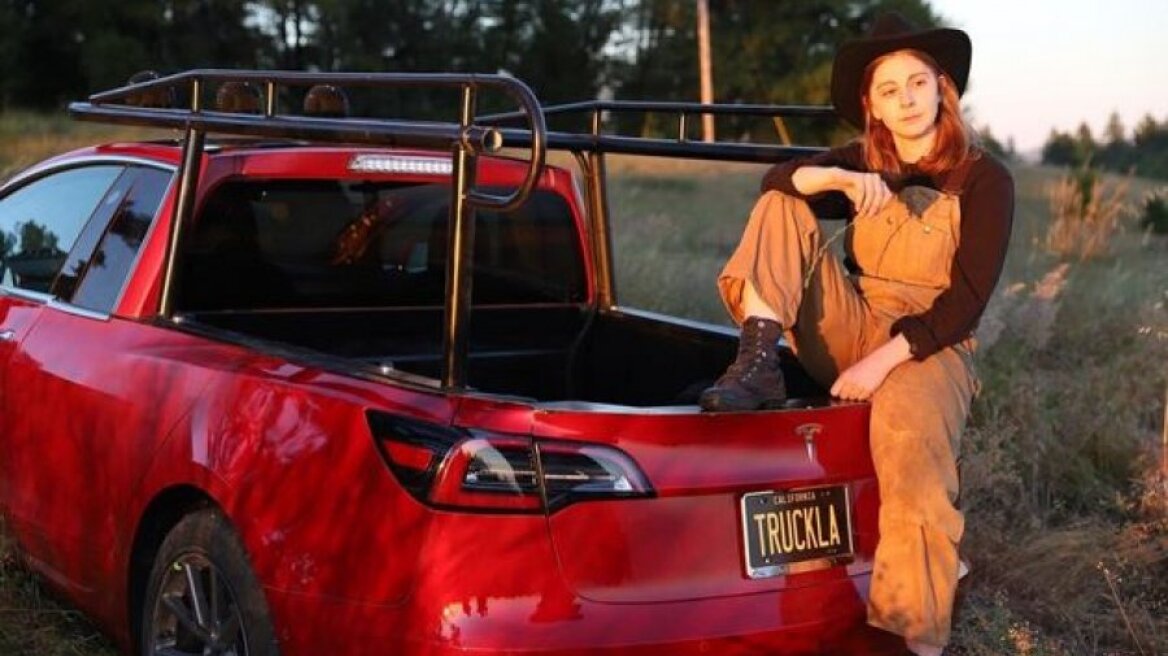 Πώς αυτή η Youtuber μετέτρεψε ένα Tesla σε αγροτικό