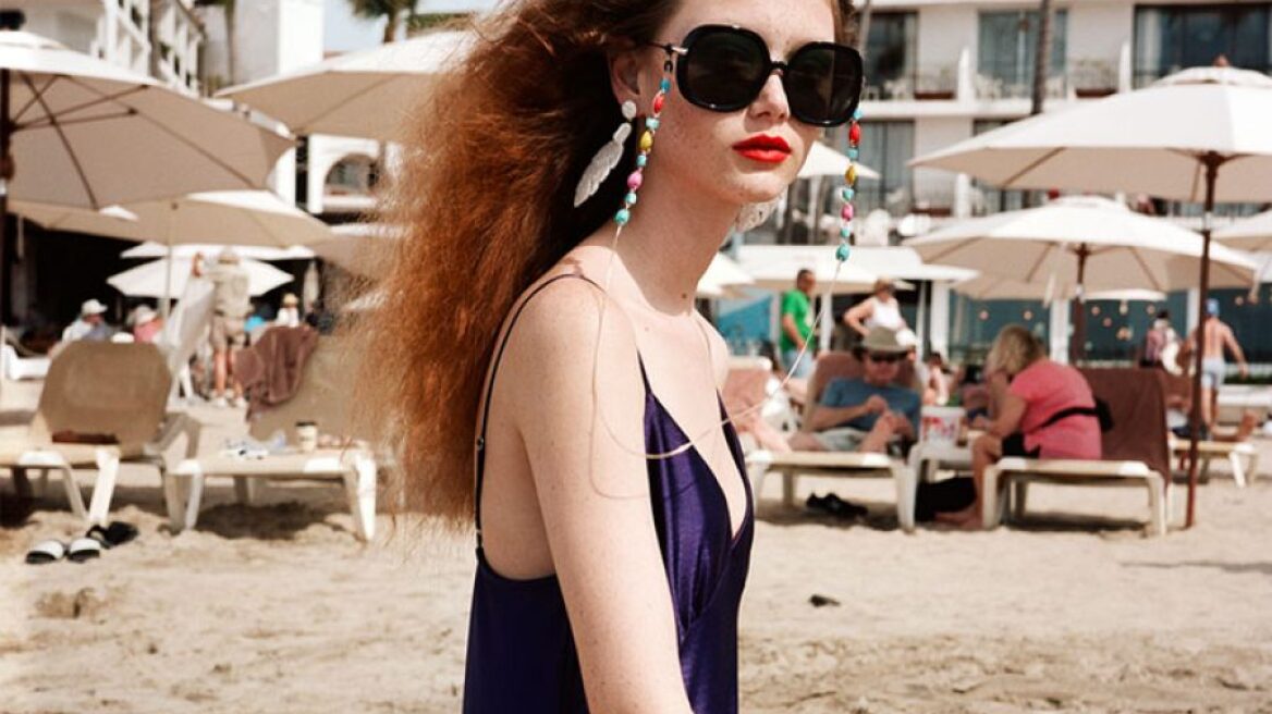 Αυτή η Zara playsuit θυμίζει Chanel και κοστίζει μόνο 23 ευρώ