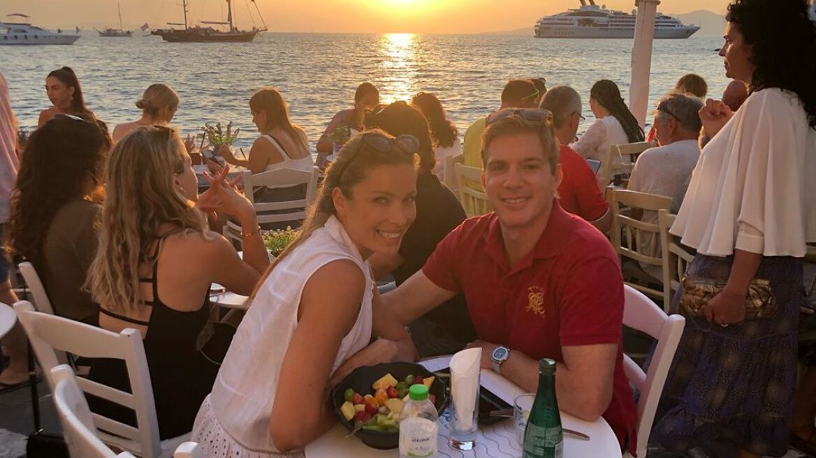 Μαριέττα Χρουσαλά & Λέων Πατίτσας: Άγκυρα στη Μύκονο