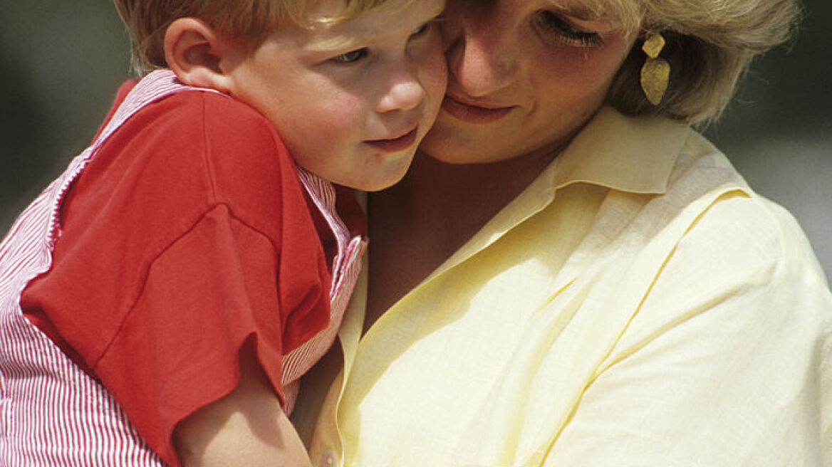 Mε αυτό τον τρόπο ο Harry τίμησε τη μητέρα του στη βάπτιση του γιου του 