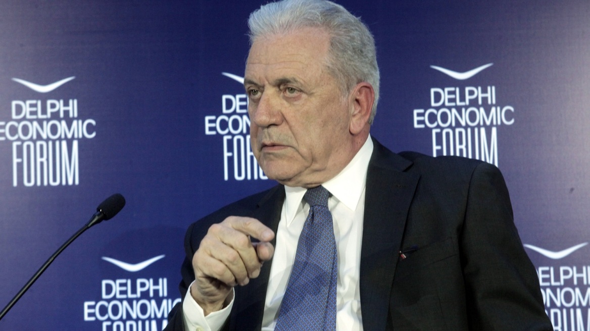 Αβραμόπουλος: Πρέπει να προλαμβάνονται καταστάσεις στα περιστατικά των μεταναστών  