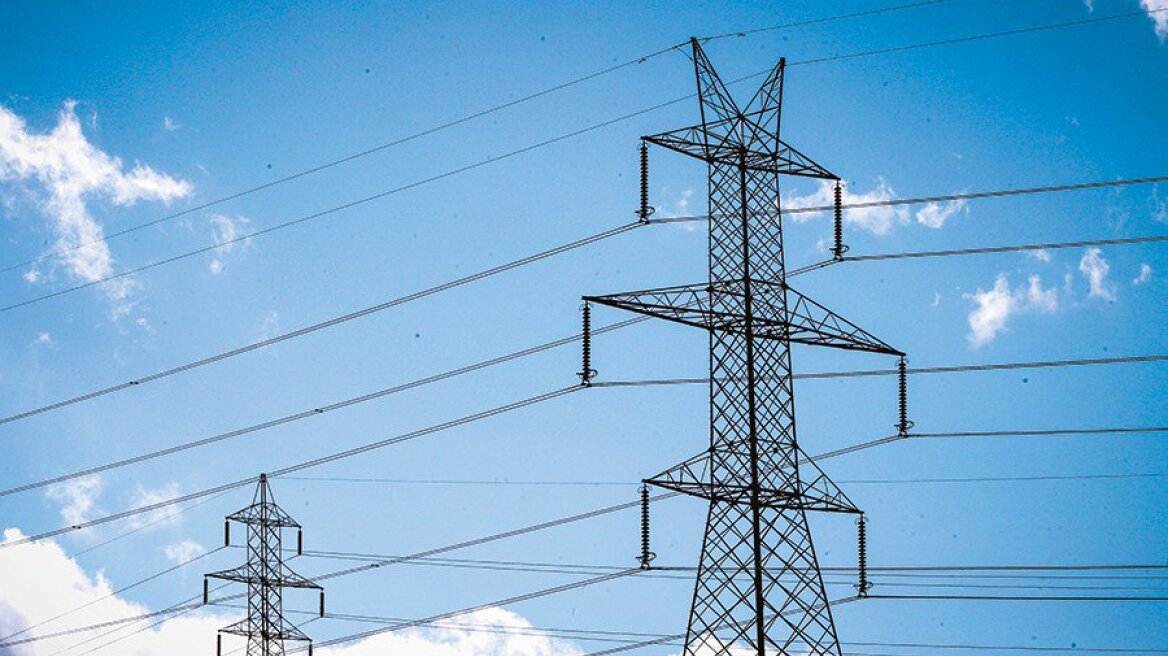 Έξι κρατικές επιχειρήσεις απειλή για την οικονομία