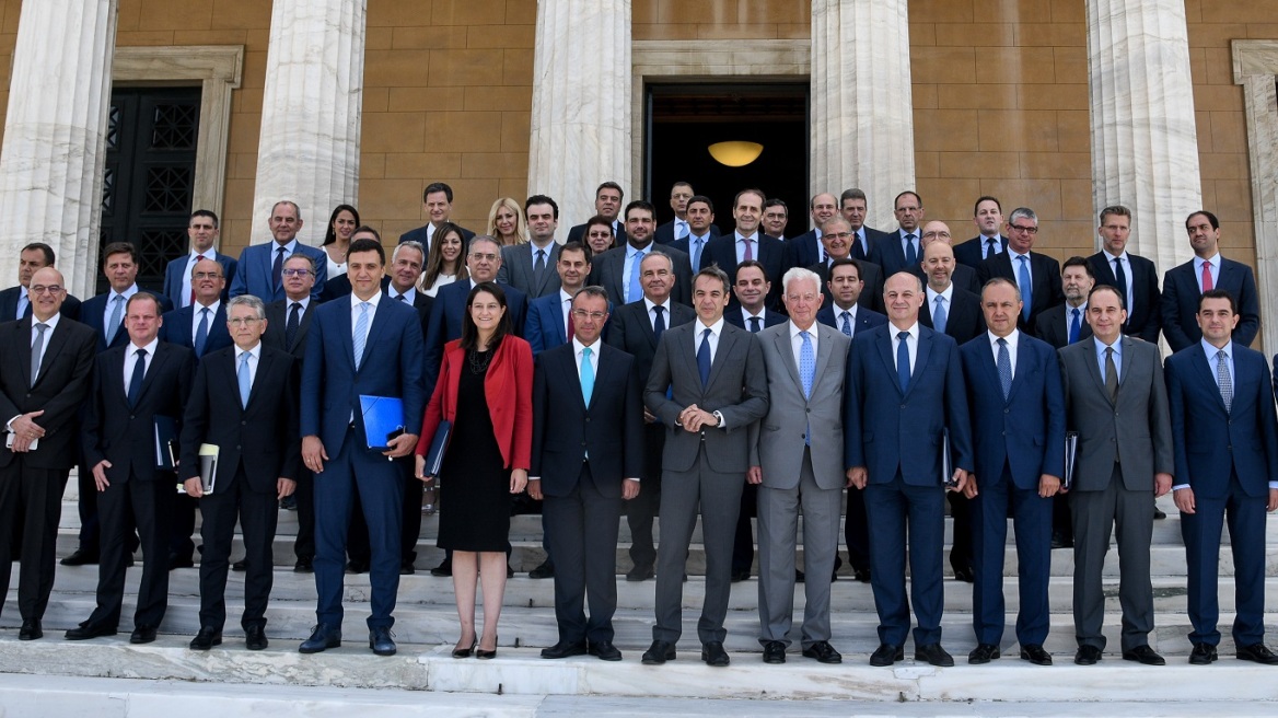 Η πρώτη μετεκλογική δημοσκόπηση: Στο 51% η ικανοποίηση για το αποτέλεσμα της κάλπης - Οι δημοφιλέστεροι υπουργοί