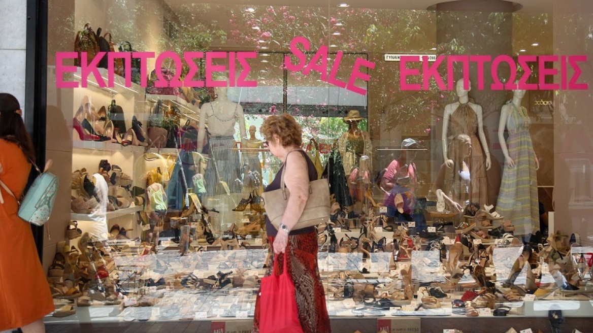 Θερινές εκπτώσεις: Ανοικτά τα καταστήματα την Κυριακή