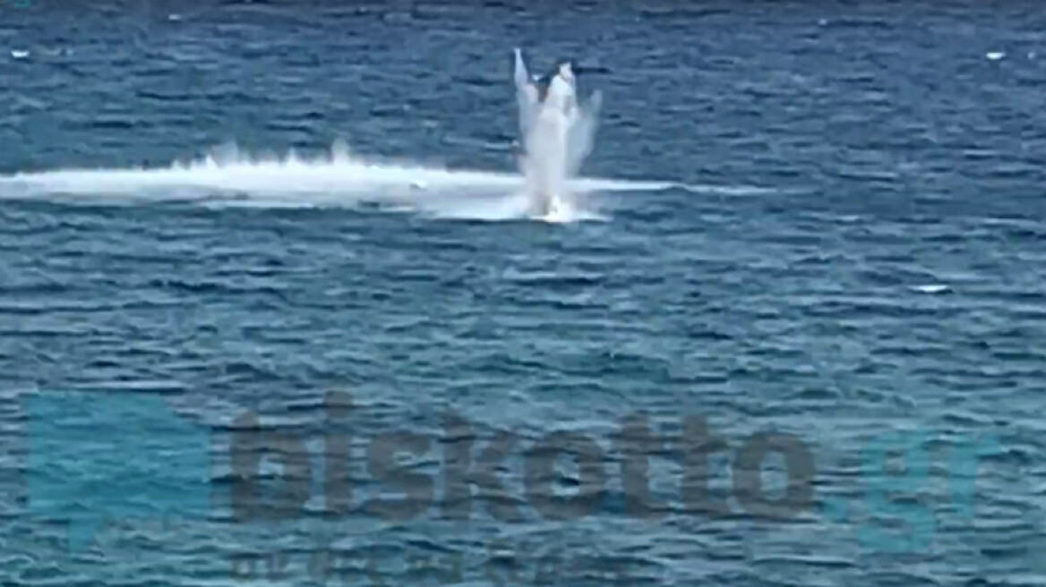 Κρήτη: Εντυπωσιακά πλάνα από εξουδετέρωση οβίδας του Β' Παγκοσμίου Πολέμου