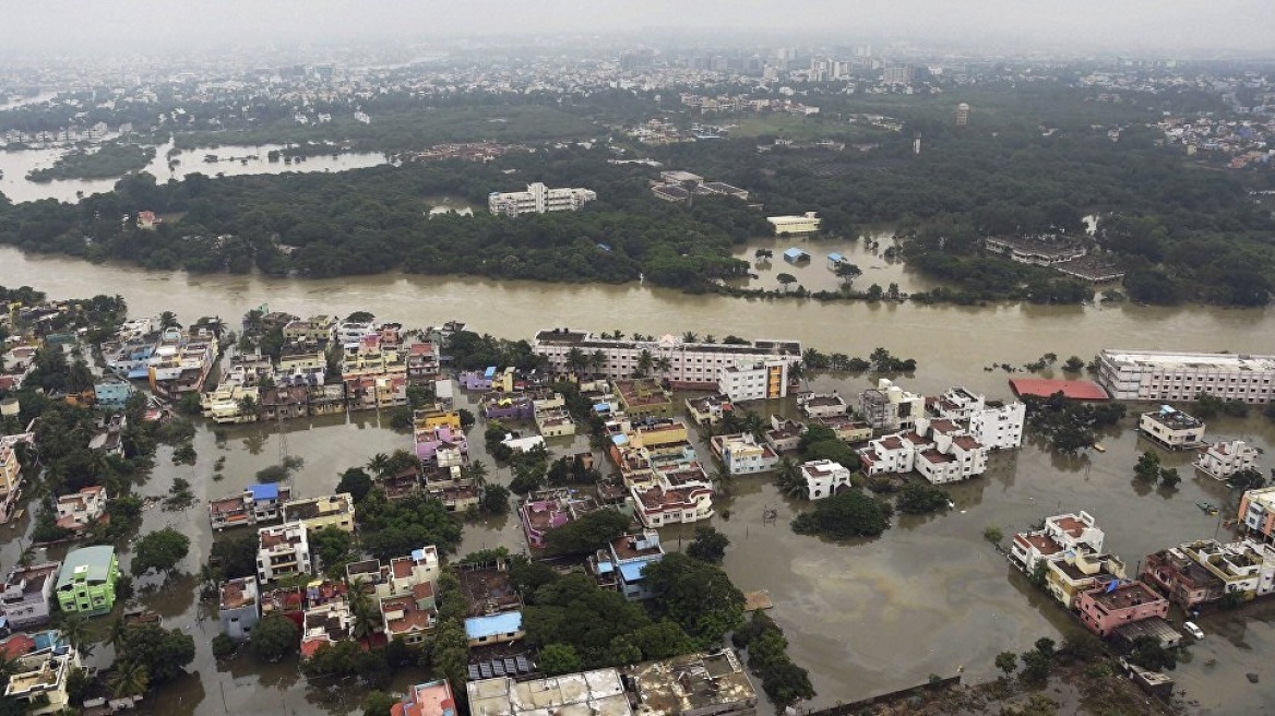 Ινδία: Έφτασαν τους 200 οι νεκροί από τον μουσώνα στη νότια Ασία