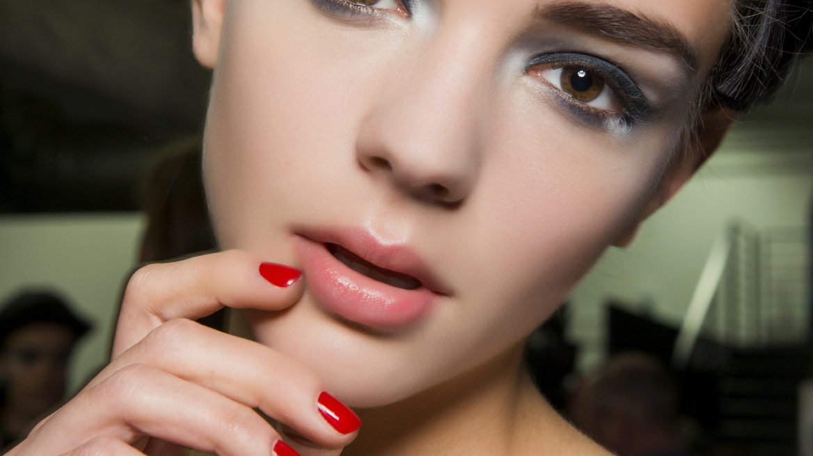 Όλα όσα χρειάζεστε για το απόλυτο μακιγιάζ του καλοκαιριού