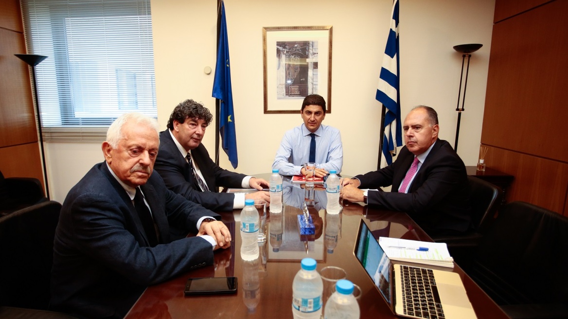 Αυγενάκης προς ΕΣΑΚΕ: Θλιβερό αυτό που έγινε με Ολυμπιακό - Δεν είστε άμοιροι ευθυνών