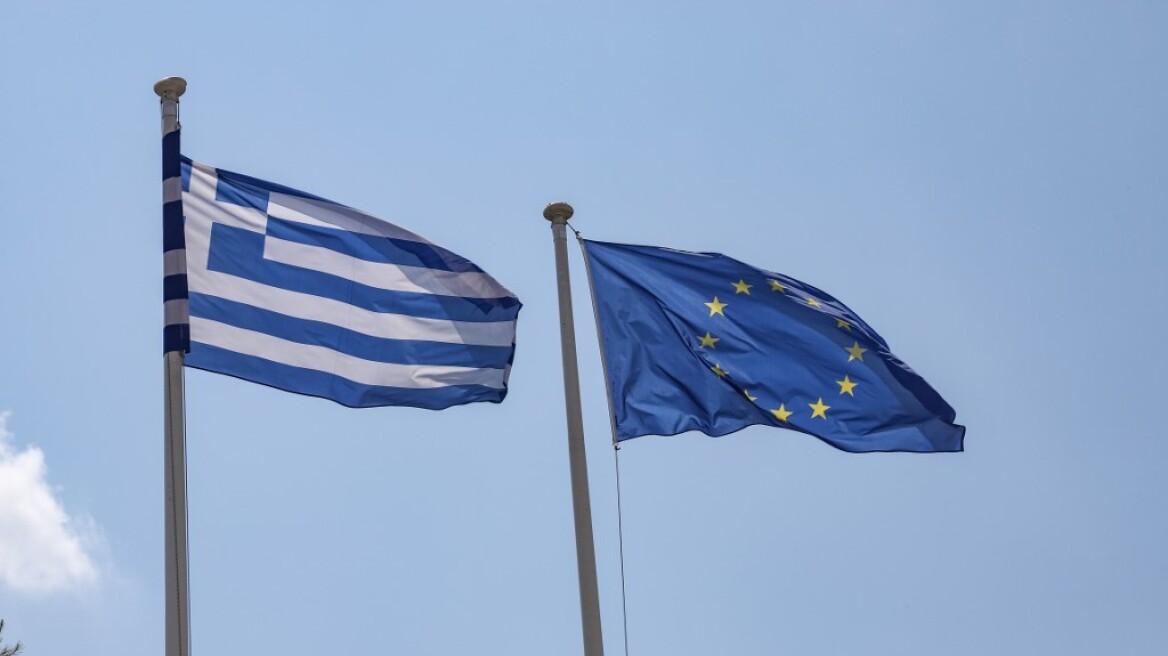 Πρώτη χώρα σε επενδύσεις από το σχέδιο Γιούνκερ η Ελλάδα τον Ιούλιο