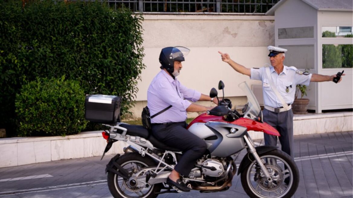 Πόσο κοστίζει η BMW του Πολάκη; 