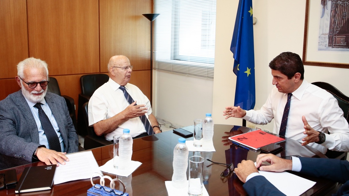 Αυγενάκης: Αυτές είναι οι βασικές προϋποθέσεις για να αλλάξει το μπάσκετ