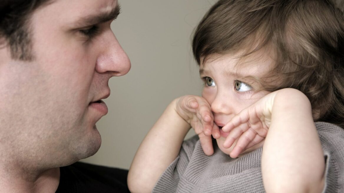 Ο σοβαρός λόγος που δεν πρέπει να τιμωρείτε τα παιδιά σας