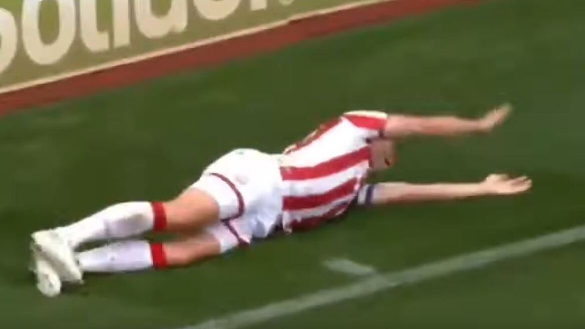 Τρομακτικός τραυματισμός για τον αρχηγό της Στοουκ Σίτι: «Τσάκισε» ο αστραγαλός του