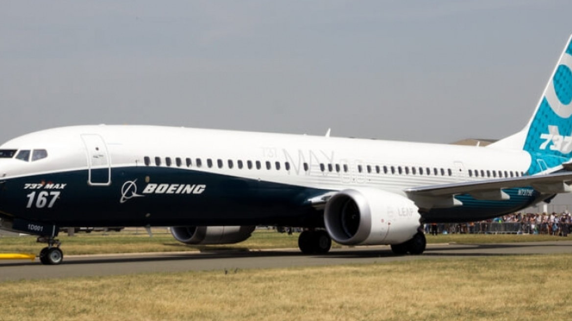 Boeing: Βρέθηκαν θραύσματα στις δεξαμένες καυσίμων ορισμένων υπό παράδοση 737 MAX
