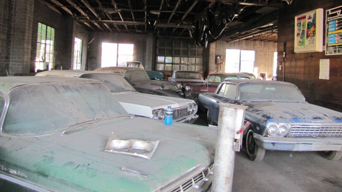 Η μεγαλύτερη συλλογή αυτοκινήτων σε δημοπρασία (+video)