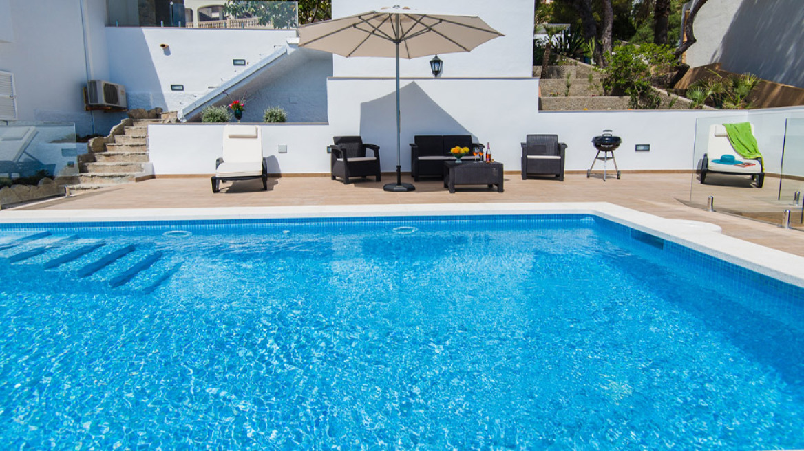 Συνελήφθησαν οι υπεύθυνες του ξενοδοχείου στην Χερσόνησο όπου πνίγηκε η 8χρονη