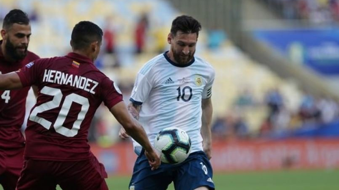 Αργεντινή: Τιμωρία τριών μηνών για Μέσι!