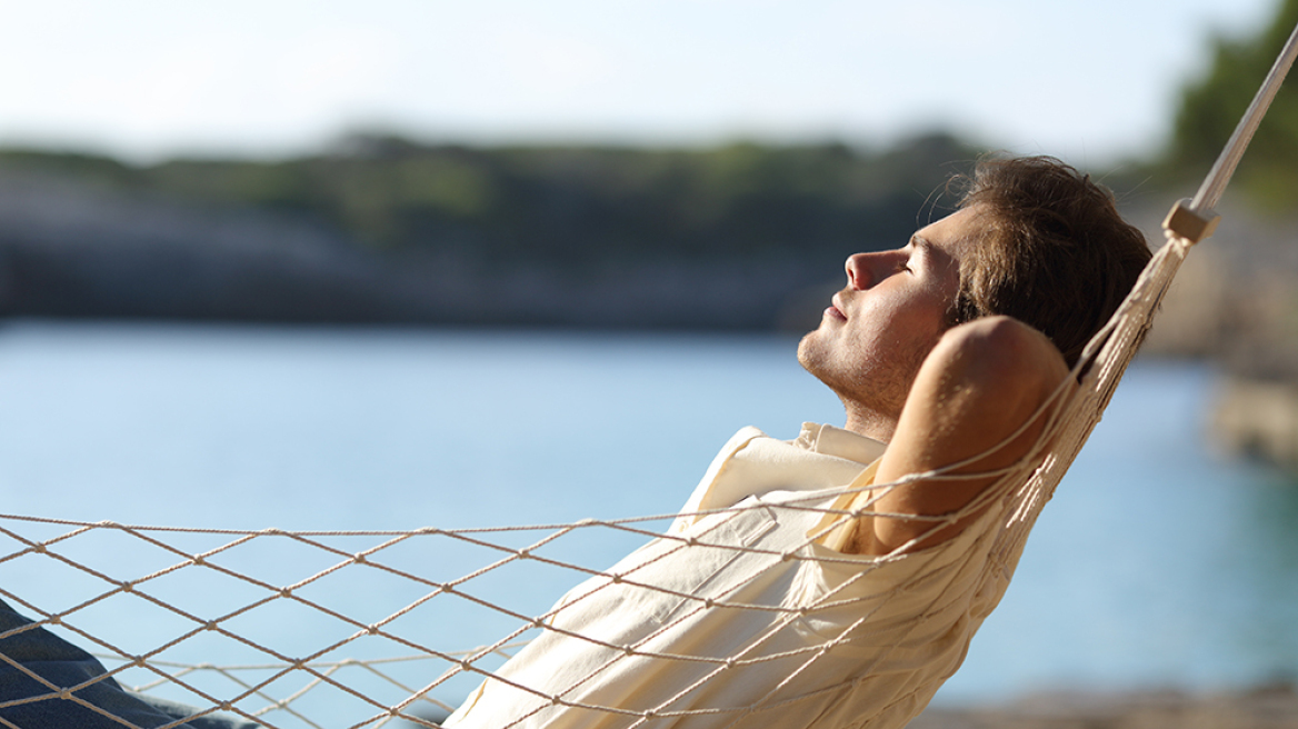 Μα γιατί και μόνο στην ιδέα των διακοπών μας πνίγει το στρες;