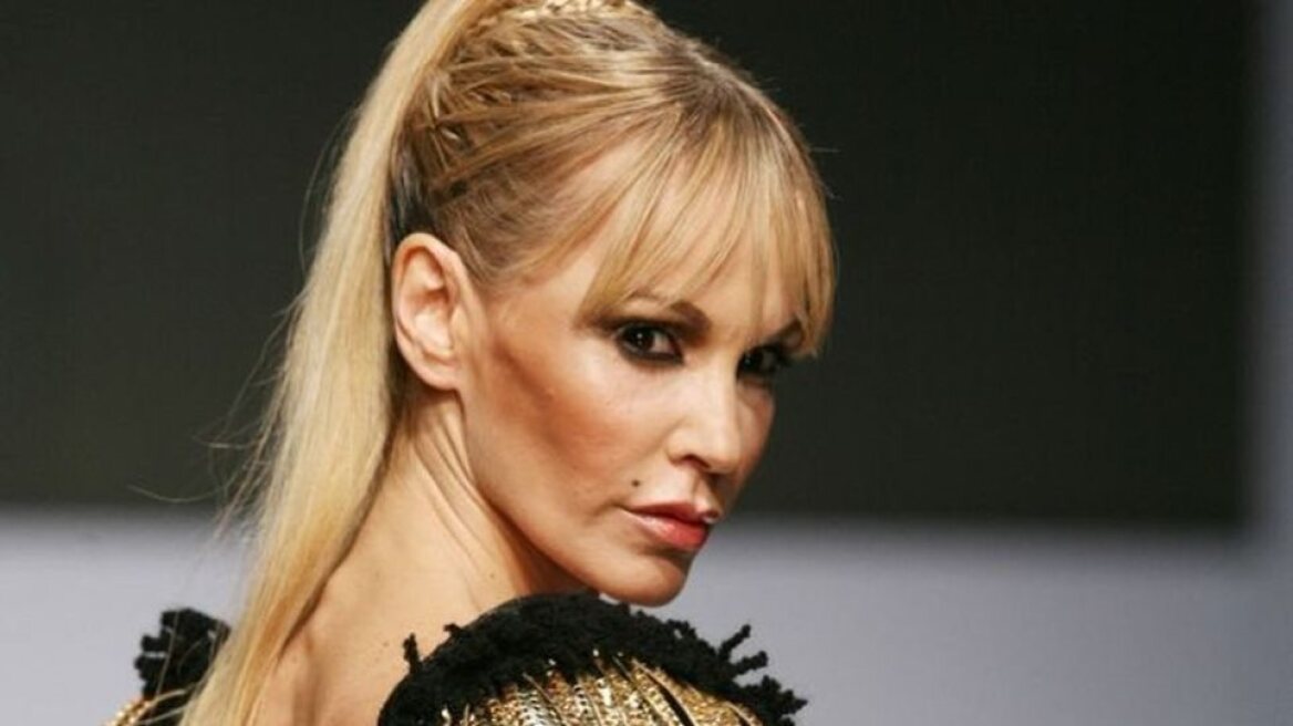 Νατάσα Καλογρίδη για τις καταγγελίες στο θέατρο: Στην πυρά τα καθάρματα