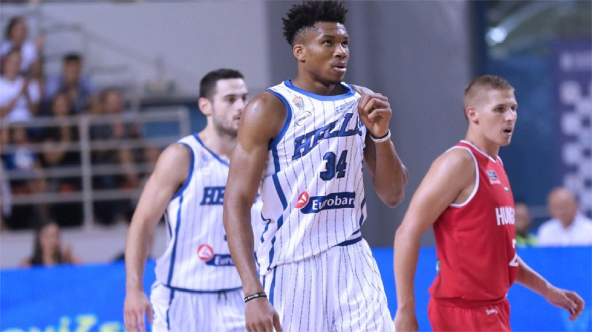 Τα... μάτια των Μπακς πάνω στον Γιάννη! 