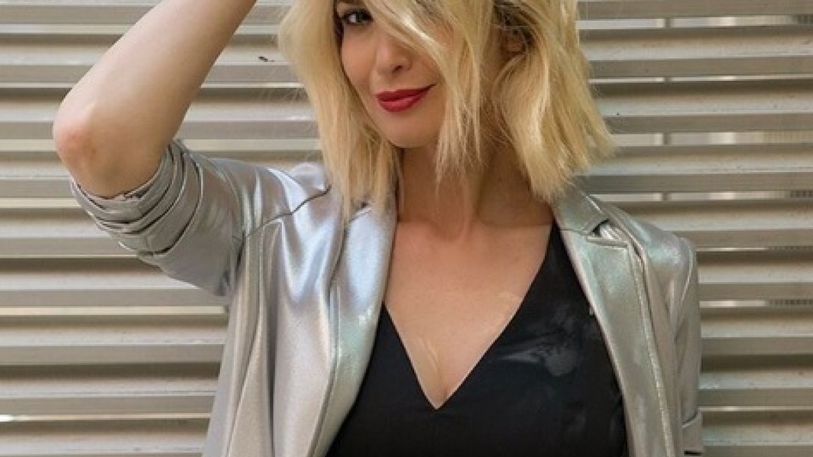 Η Nίκη Κάρτσωνα ακτινοβολεί και μας αποκαλύπτει το λόγο 