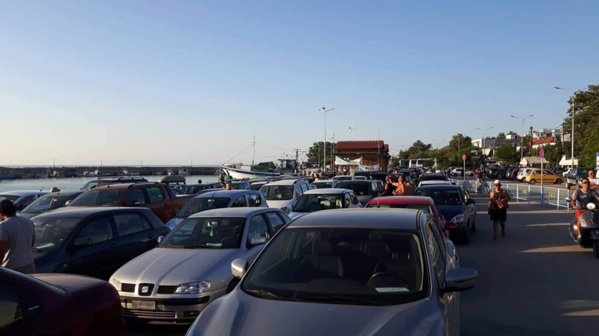 Σαμοθράκη: Απίστευτη ταλαιπωρία για εκατοντάδες επιβάτες μετά από βλάβη και σε δεύτερο πλοίο της γραμμής