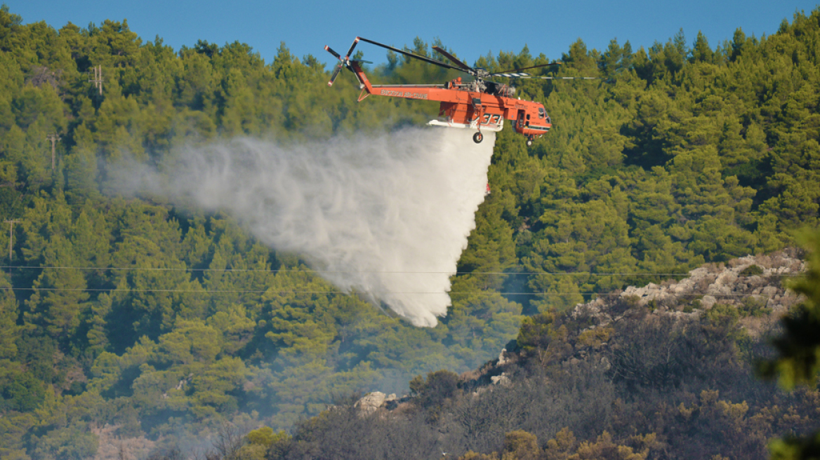 Φωτιά στον Υμηττό: Ακούστε στον «Θέμα 104,6»  όλες τις εξελίξεις