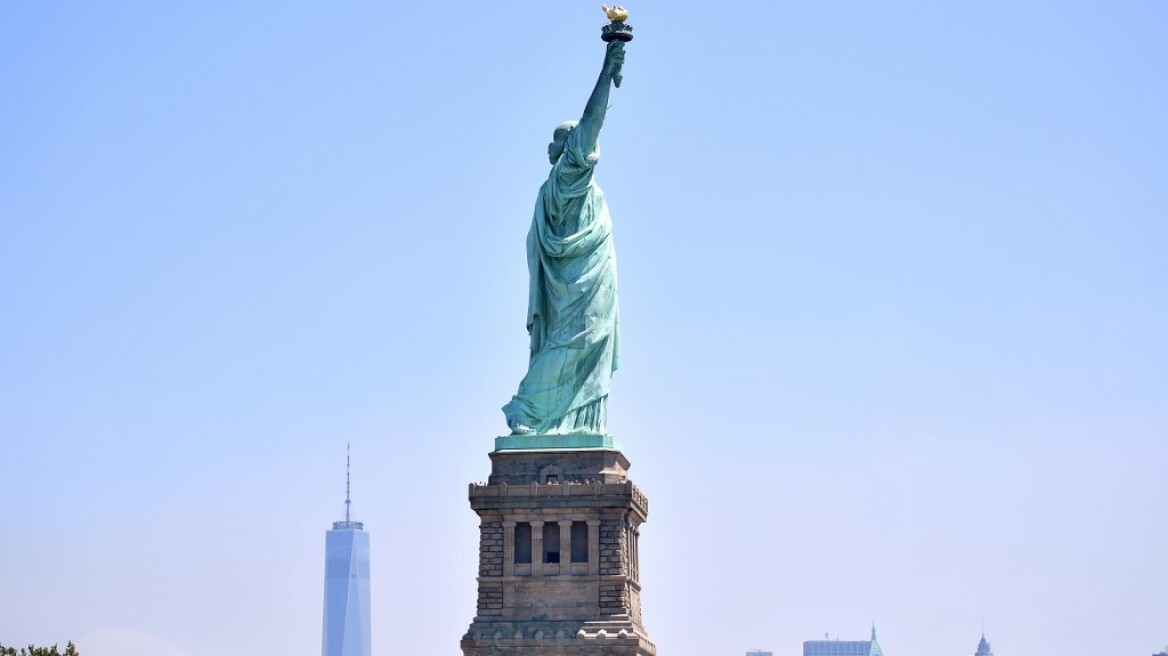 Αξιωματούχος του Τραμπ παραφράζει το ποίημα στο Άγαλμα της Ελευθερίας και προκαλεί οργή