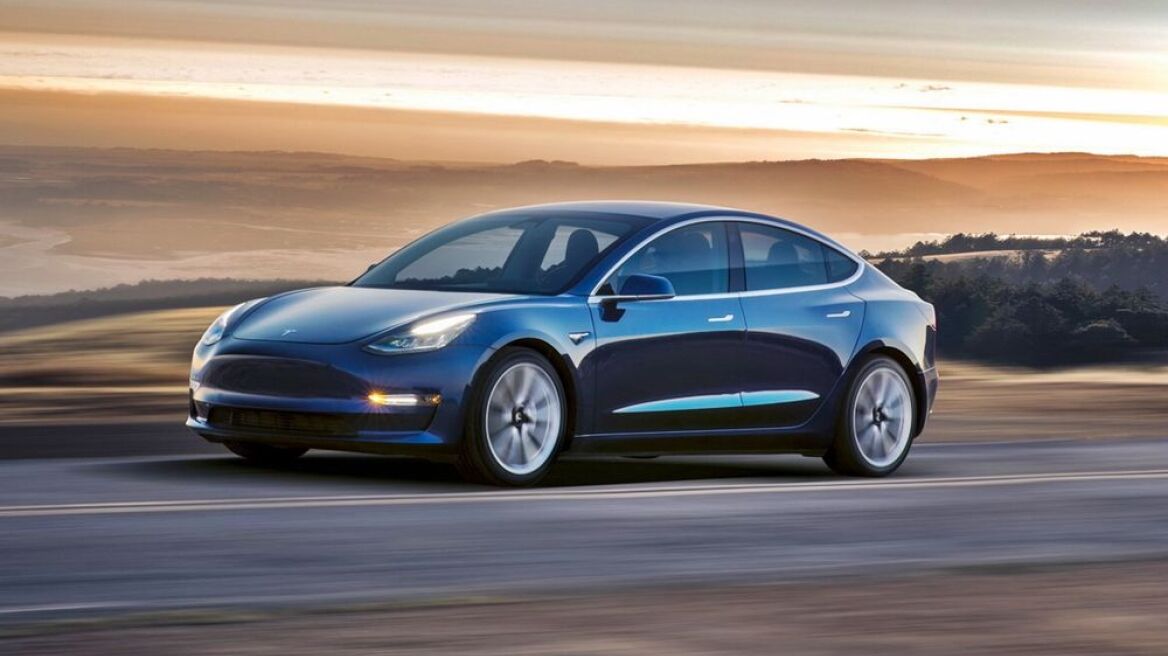 Οι πλούσιοι οδηγούν την... ηλεκτρική επανάσταση