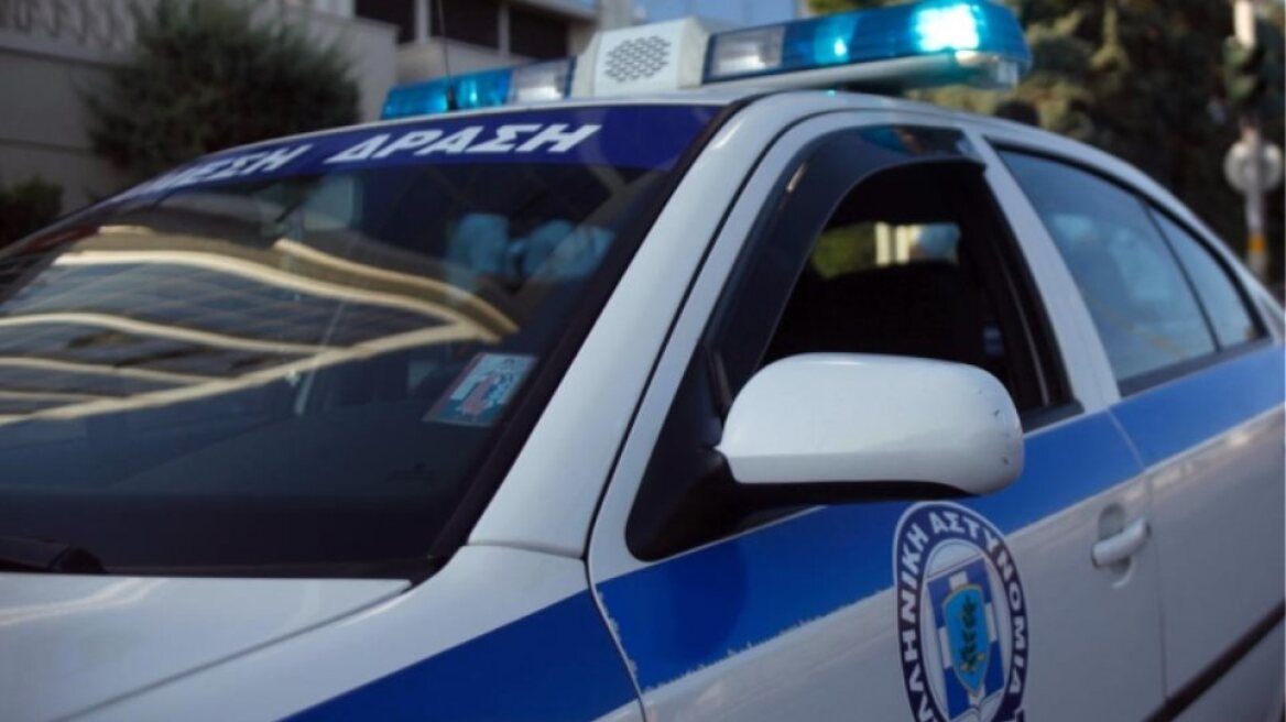 Αταλάντη: Ληστής τραυμάτισε υπάλληλο εταιρείας courier με φαλτσέτα για να αρπάξει €7.000