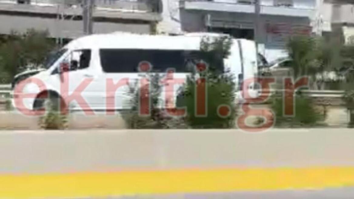 Κρήτη: Βαν παρέσυρε νεαρό άντρα - Σοβαρά τραυματισμένος στο νοσοκομείο